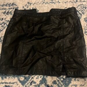 black leather mini skirt